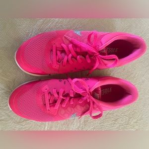 Nike Fitsole. Pink. Size 8